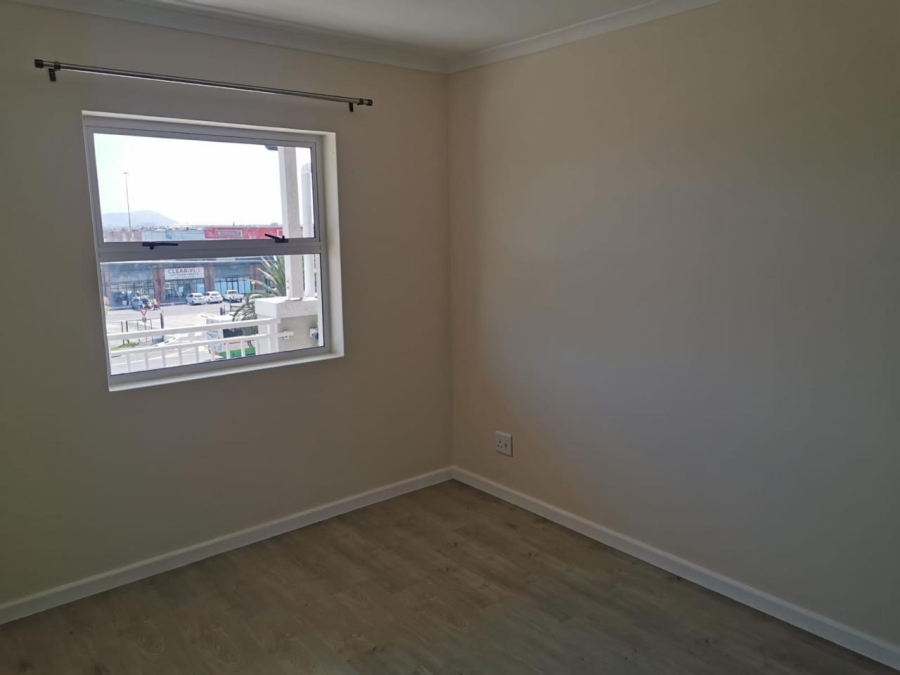 2 Bedroom Property for Sale in Cravenby Western Cape